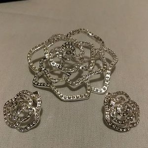 Avon Vintage Silver Tone Rose Design Brooch & Pierce Earring 3-Piece Set
